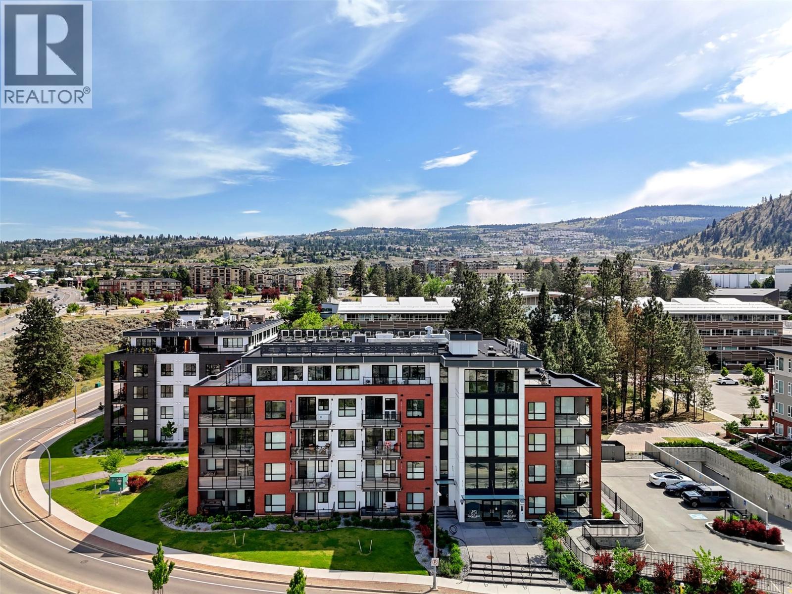875 University Drive Unit# 207