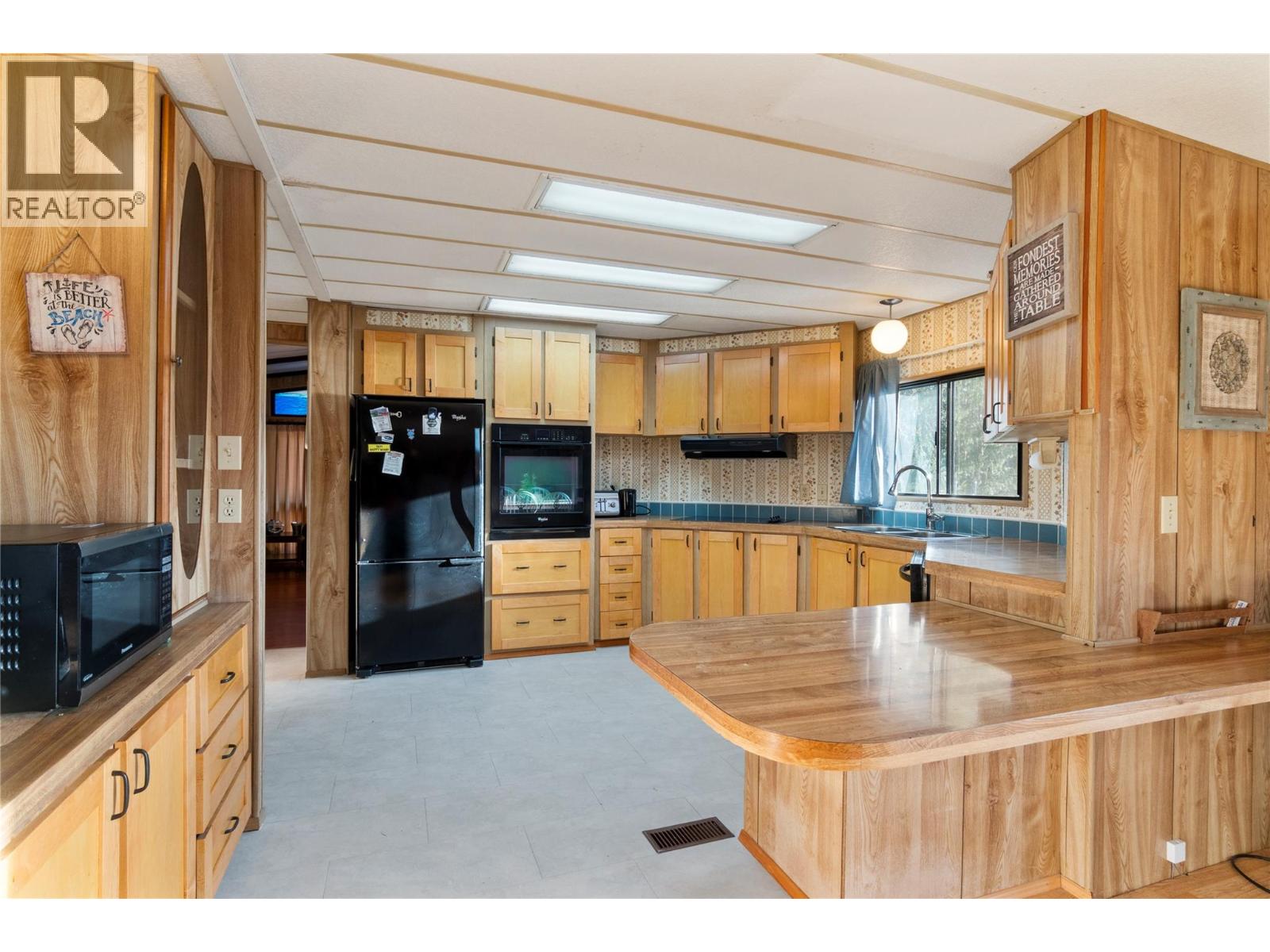 8698 Penwith Way Property Photo 7
