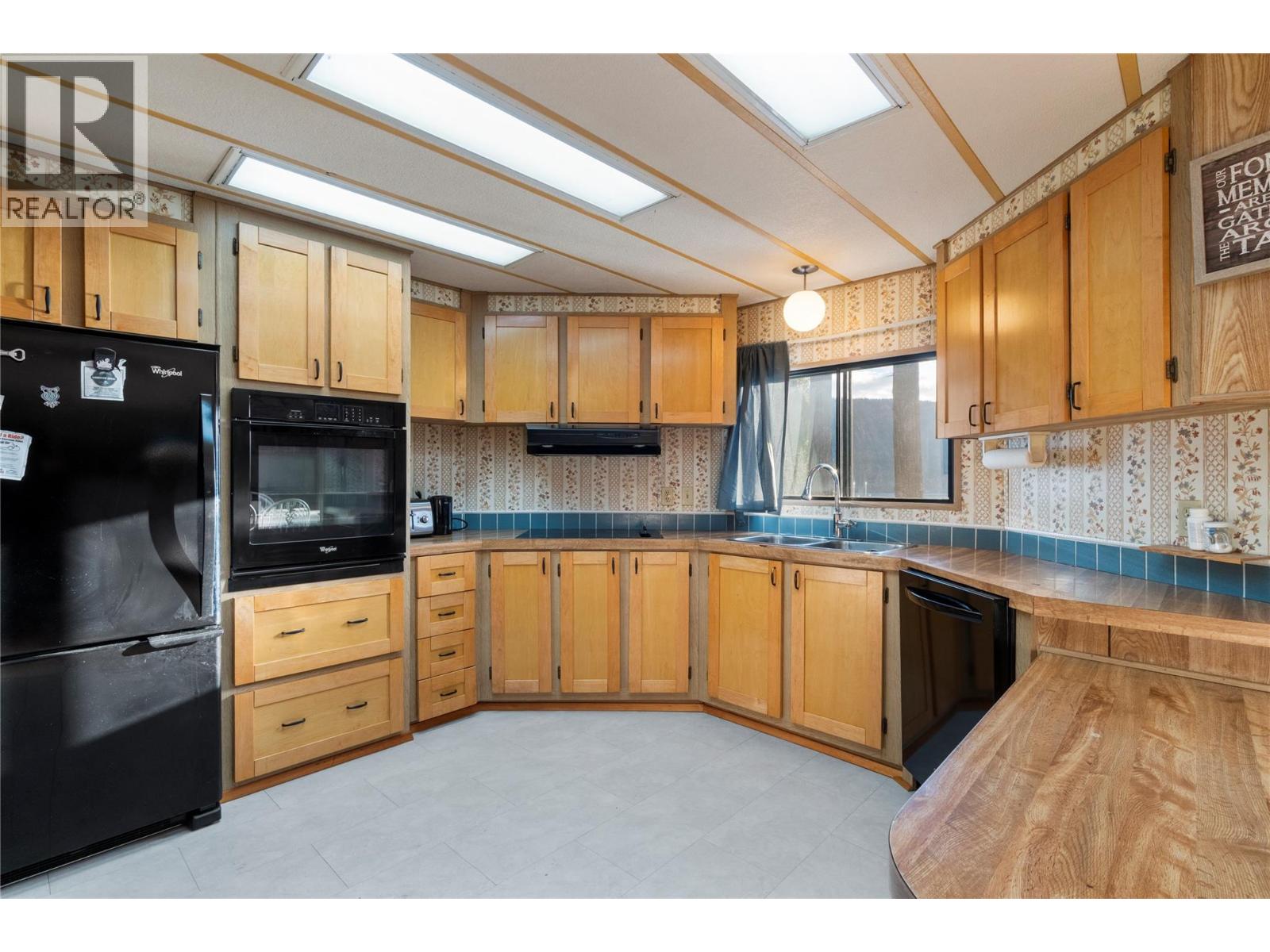 8698 Penwith Way Property Photo 10