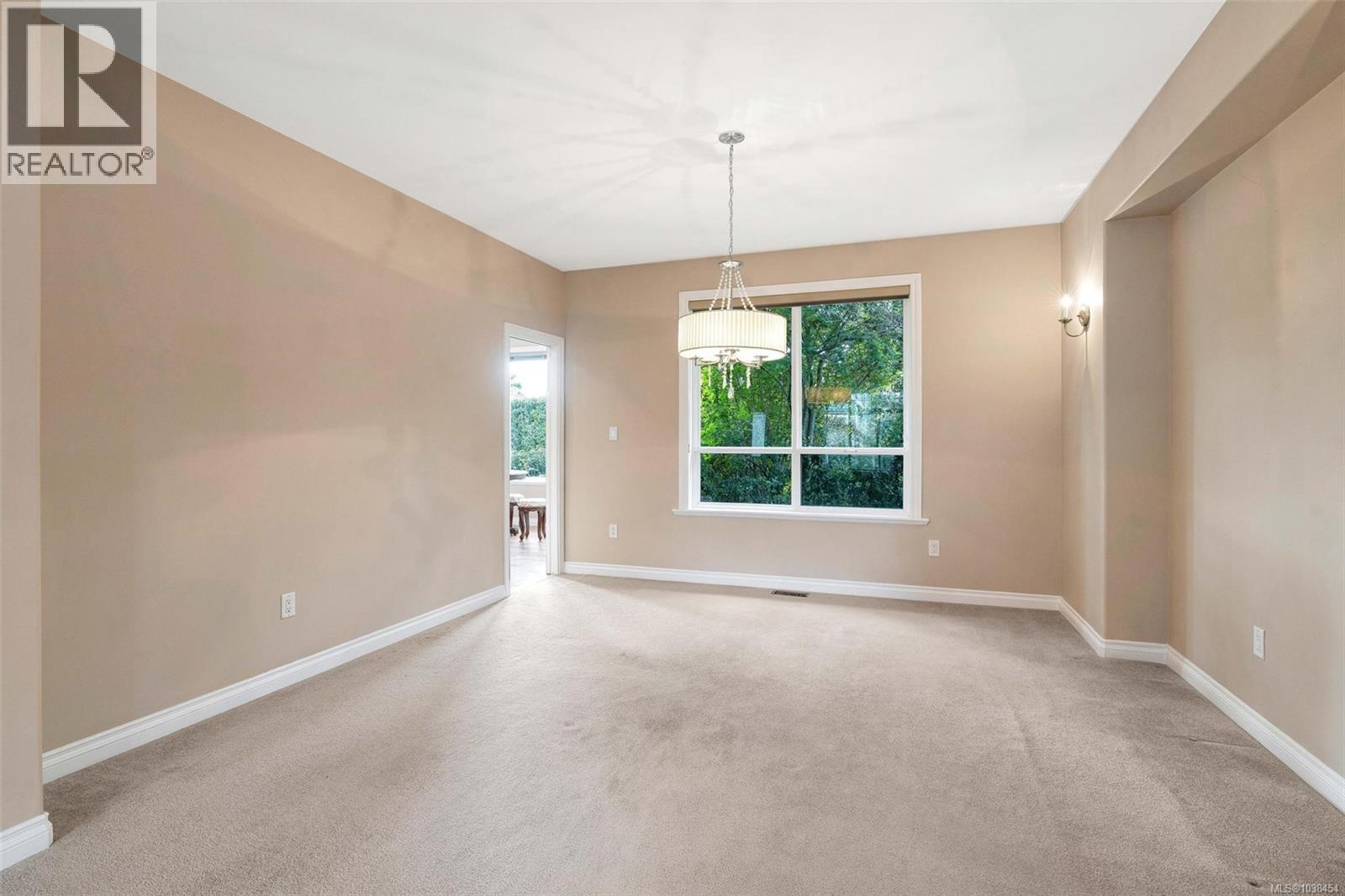 1713 Mamich Cir Property Photo 16
