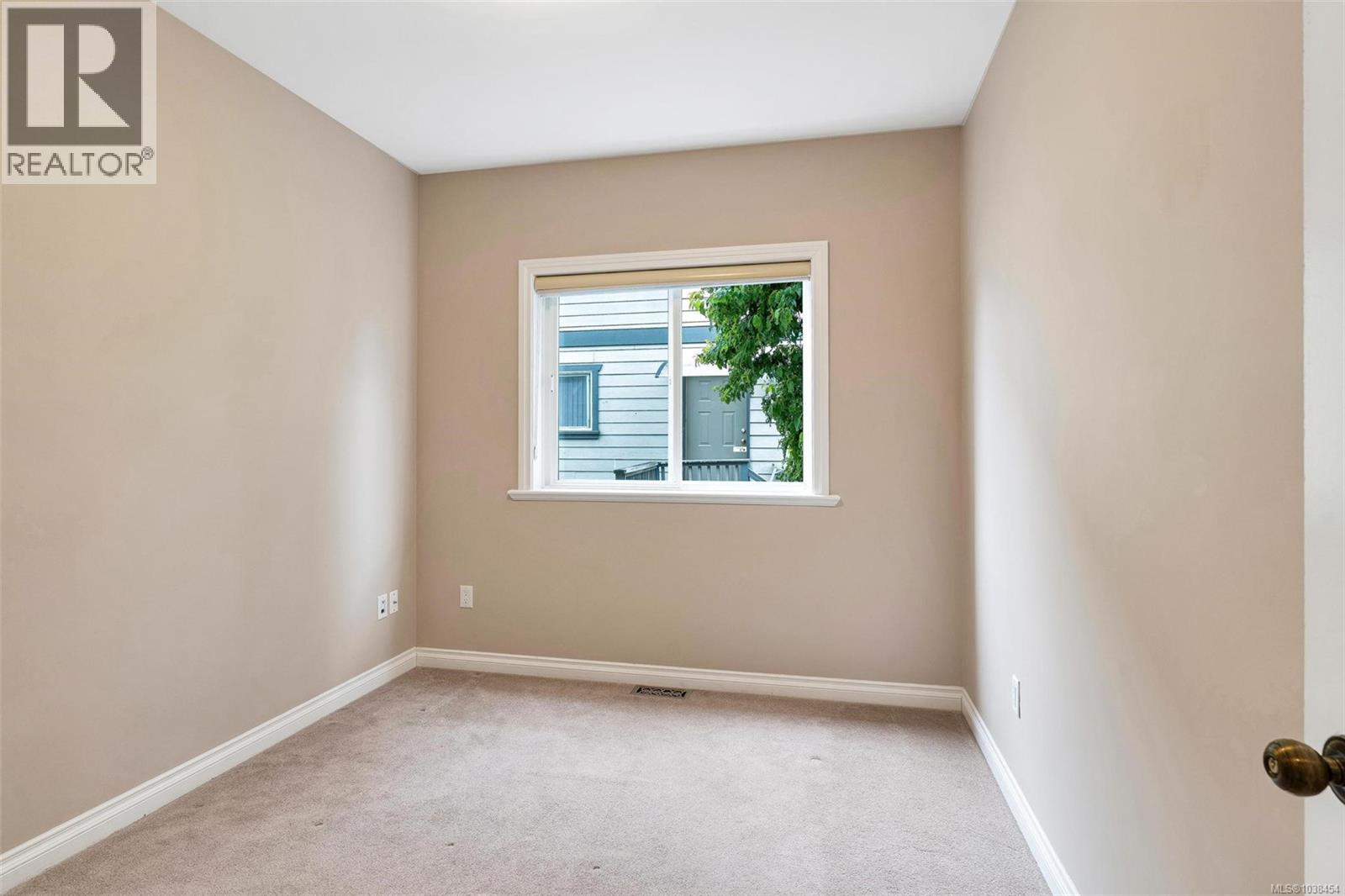 1713 Mamich Cir Property Photo 33