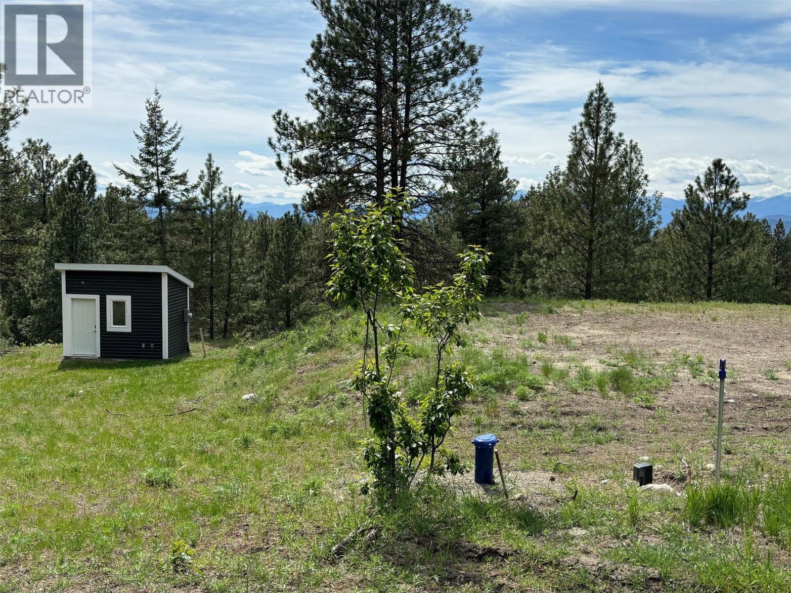 100 Cougar Court Property Photo 1
