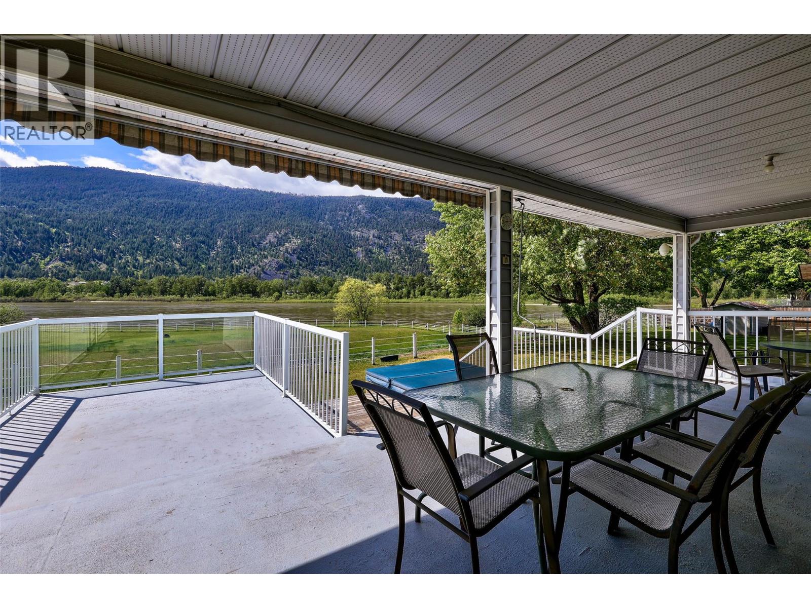 8717 Veteran Road Property Photo 18