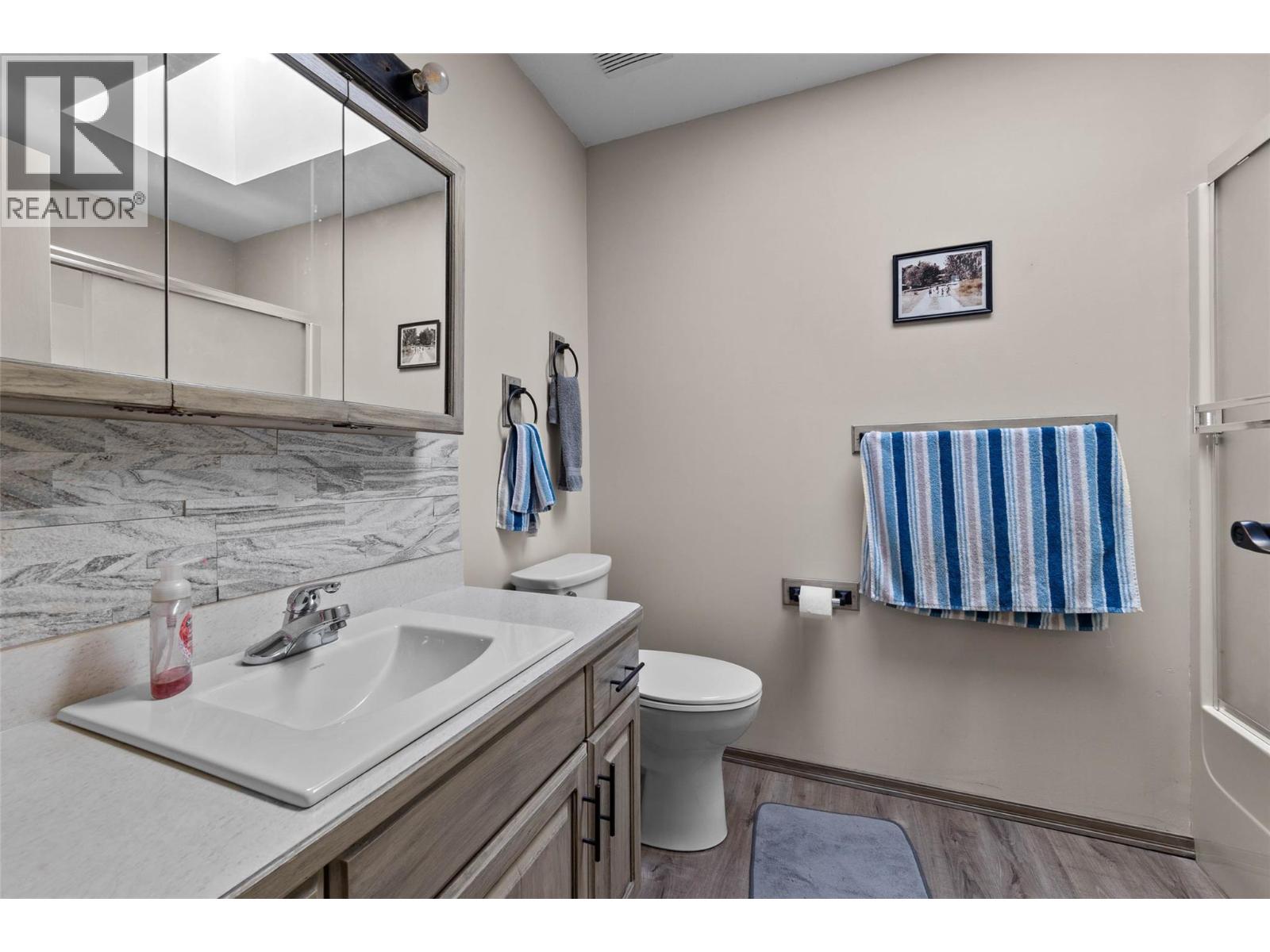 8717 Veteran Road Property Photo 21