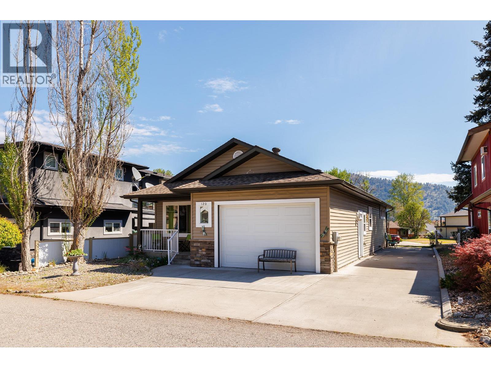 120 Deer Street Property Photo 18