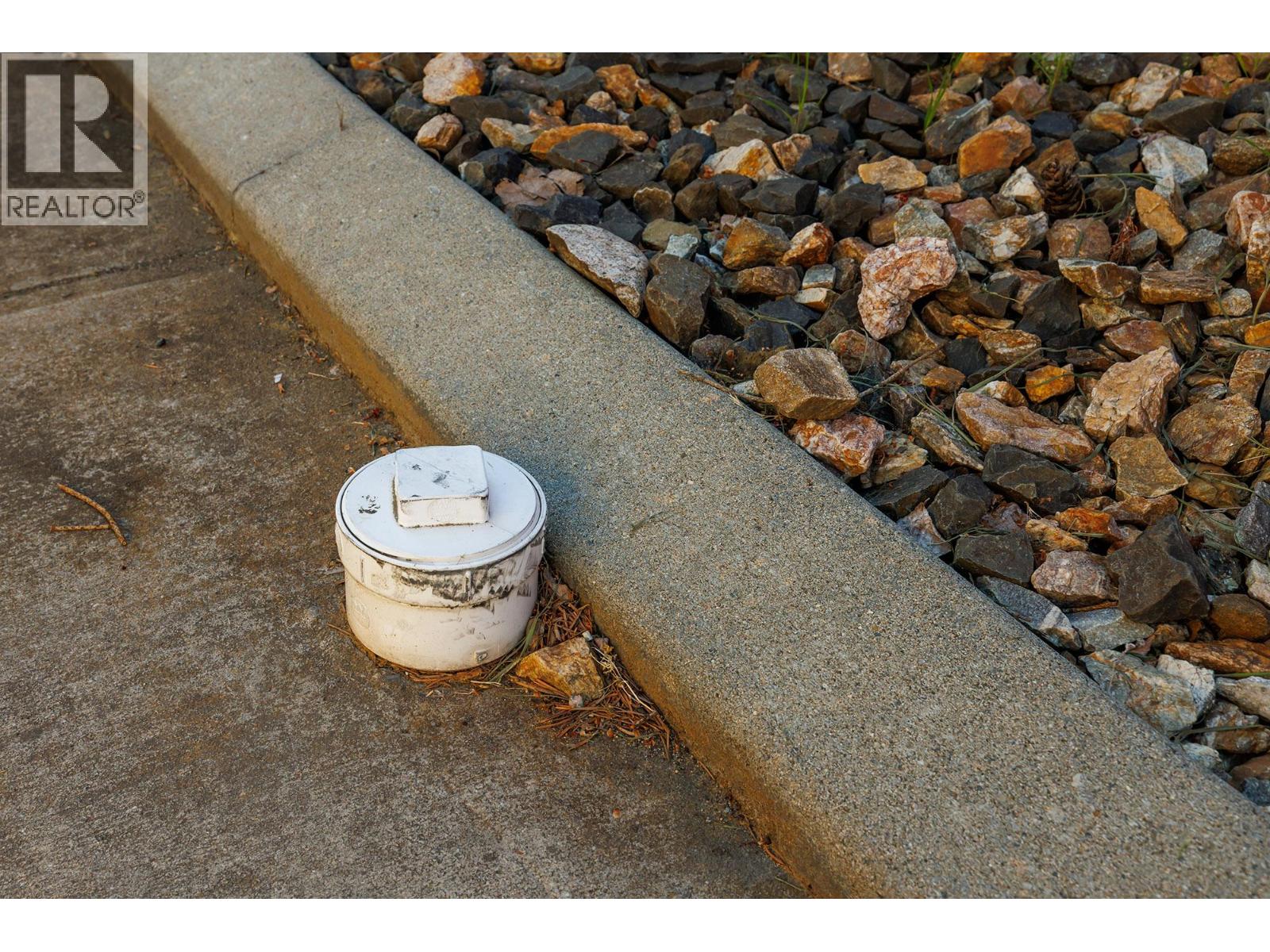 120 Deer Street Property Photo 20