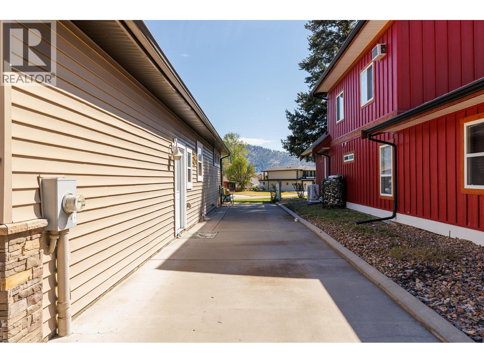 120 Deer Street Property Photo 21