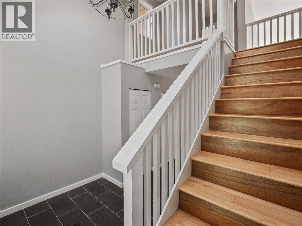 6172 Slocan River Road Property Photo 37