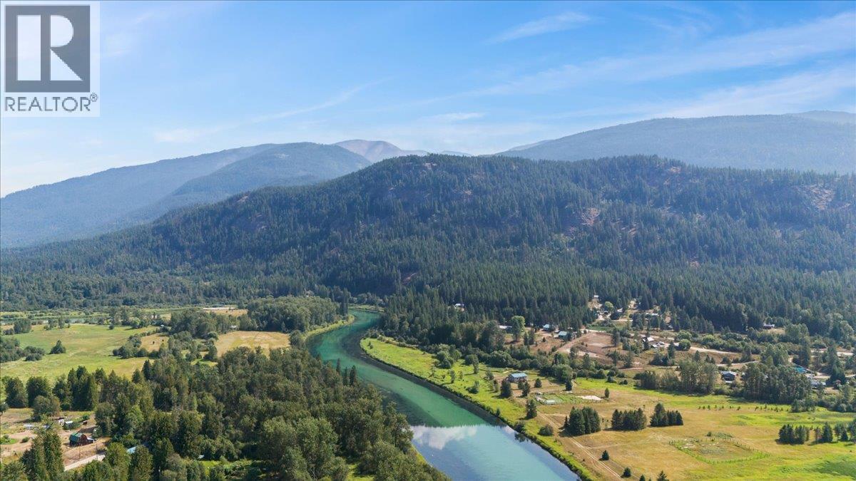 6172 Slocan River Road Property Photo 71