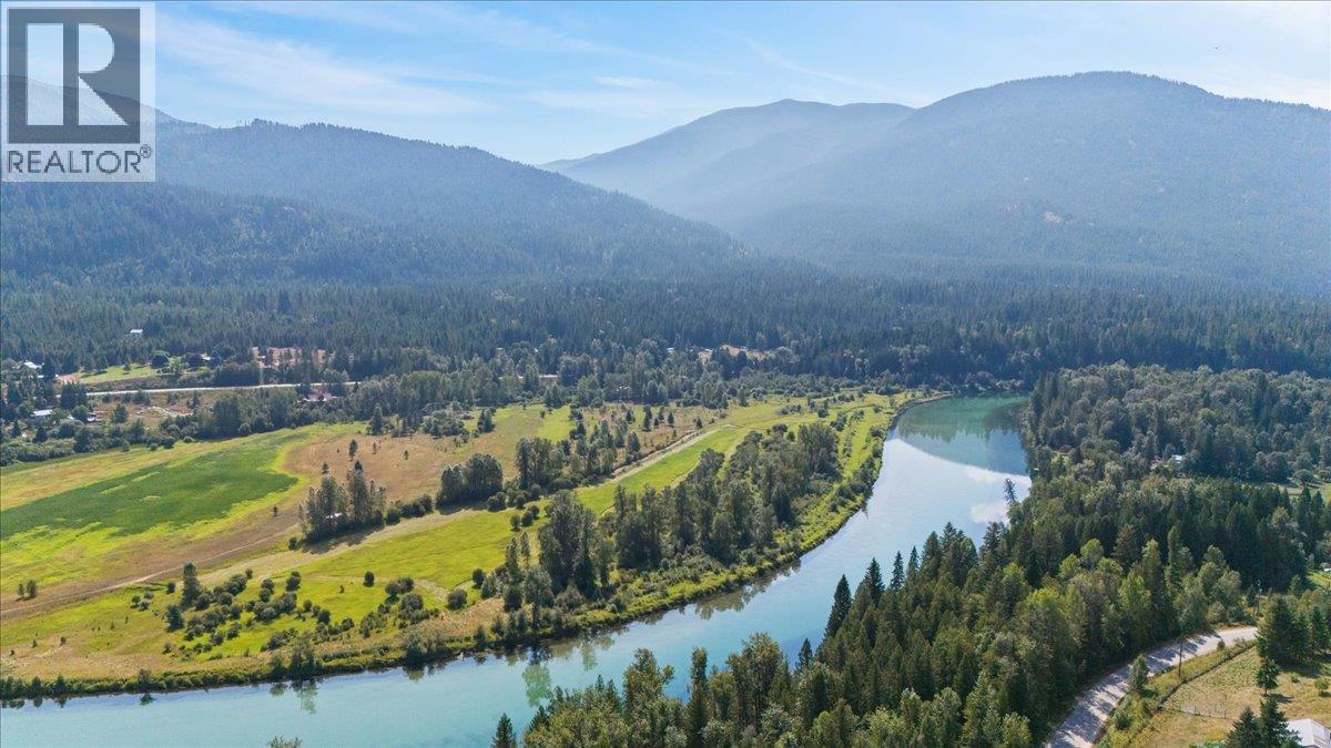 6172 Slocan River Road Property Photo 72