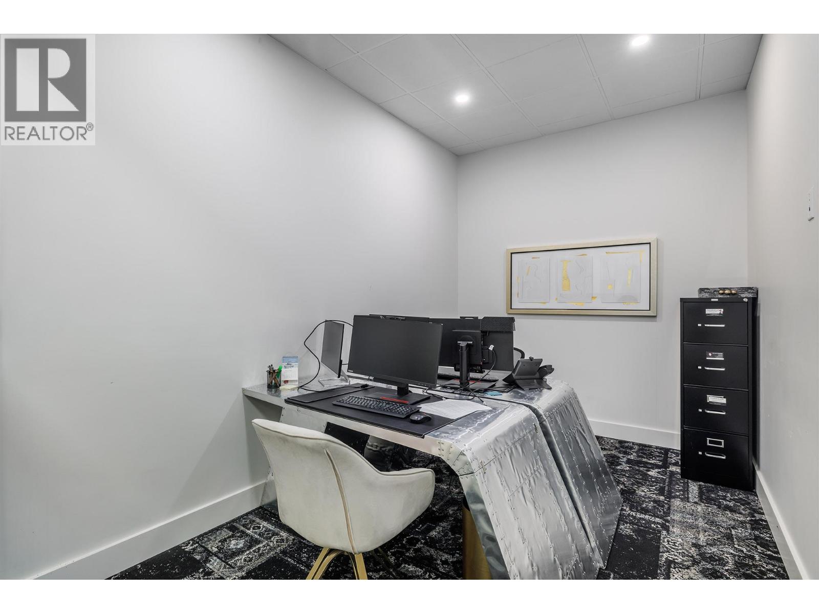 525 97 S Highway Unit# 200 Property Photo 15