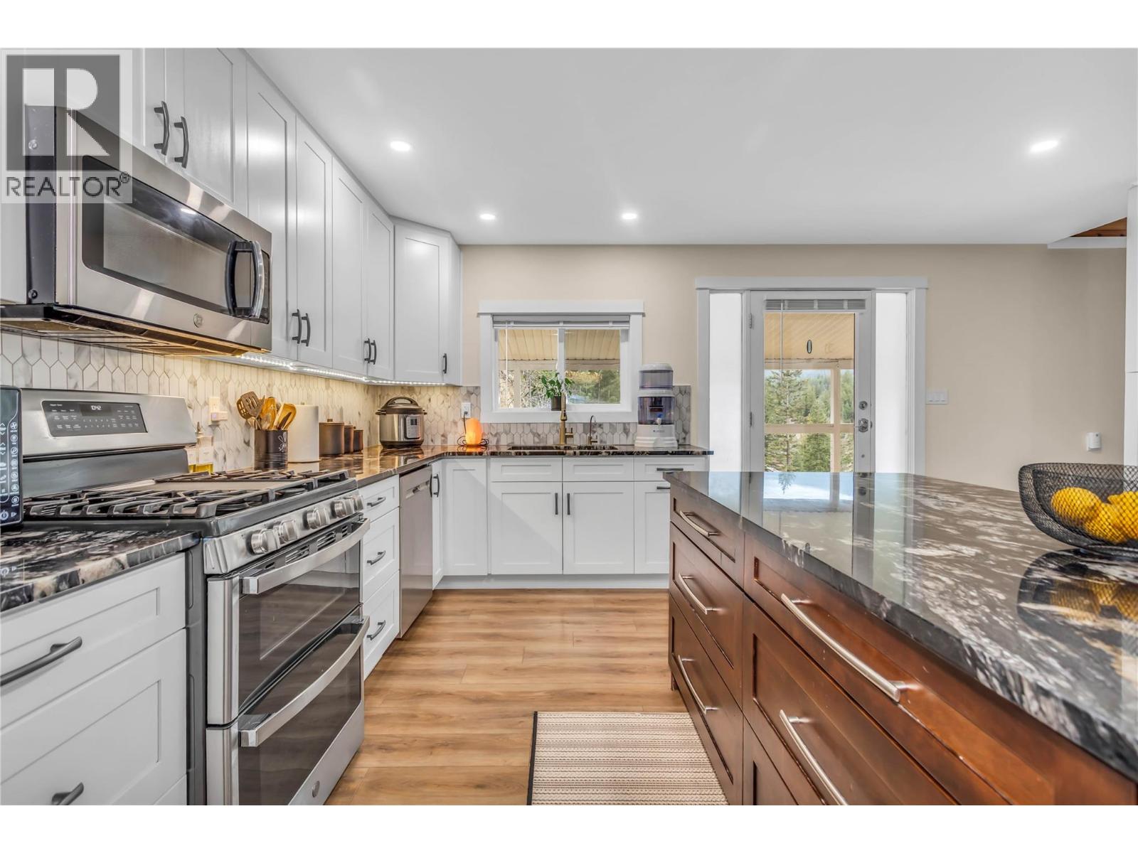 2621 Salmon River Road Property Photo 25