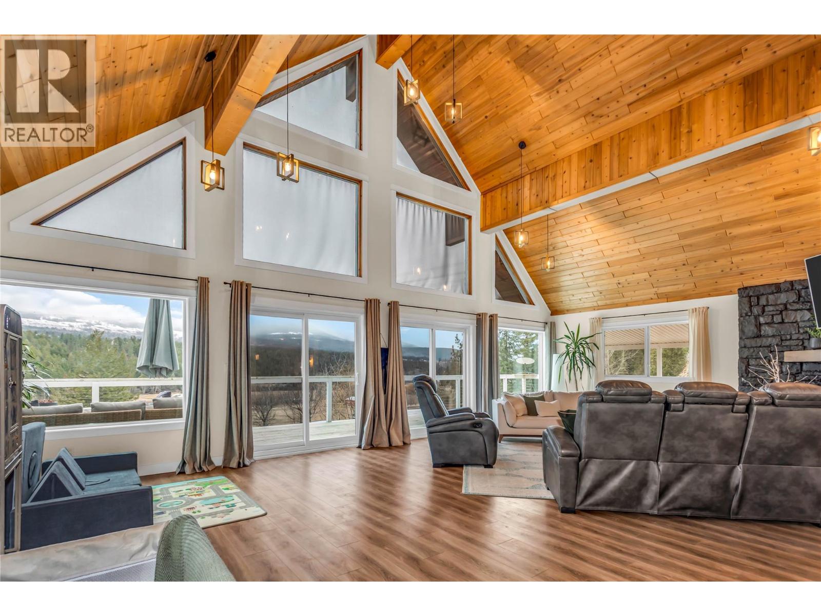 2621 Salmon River Road Property Photo 27