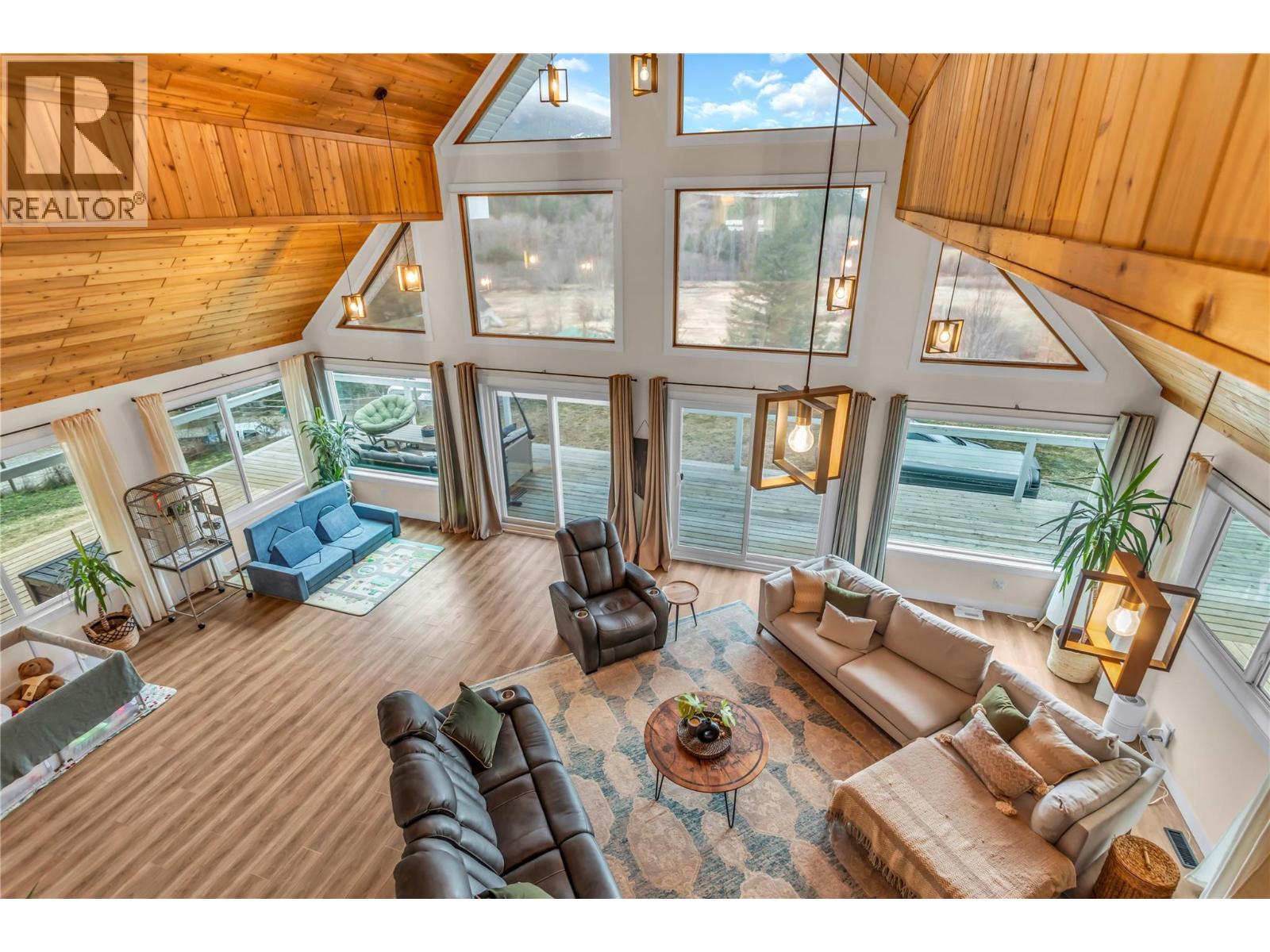2621 Salmon River Road Property Photo 32
