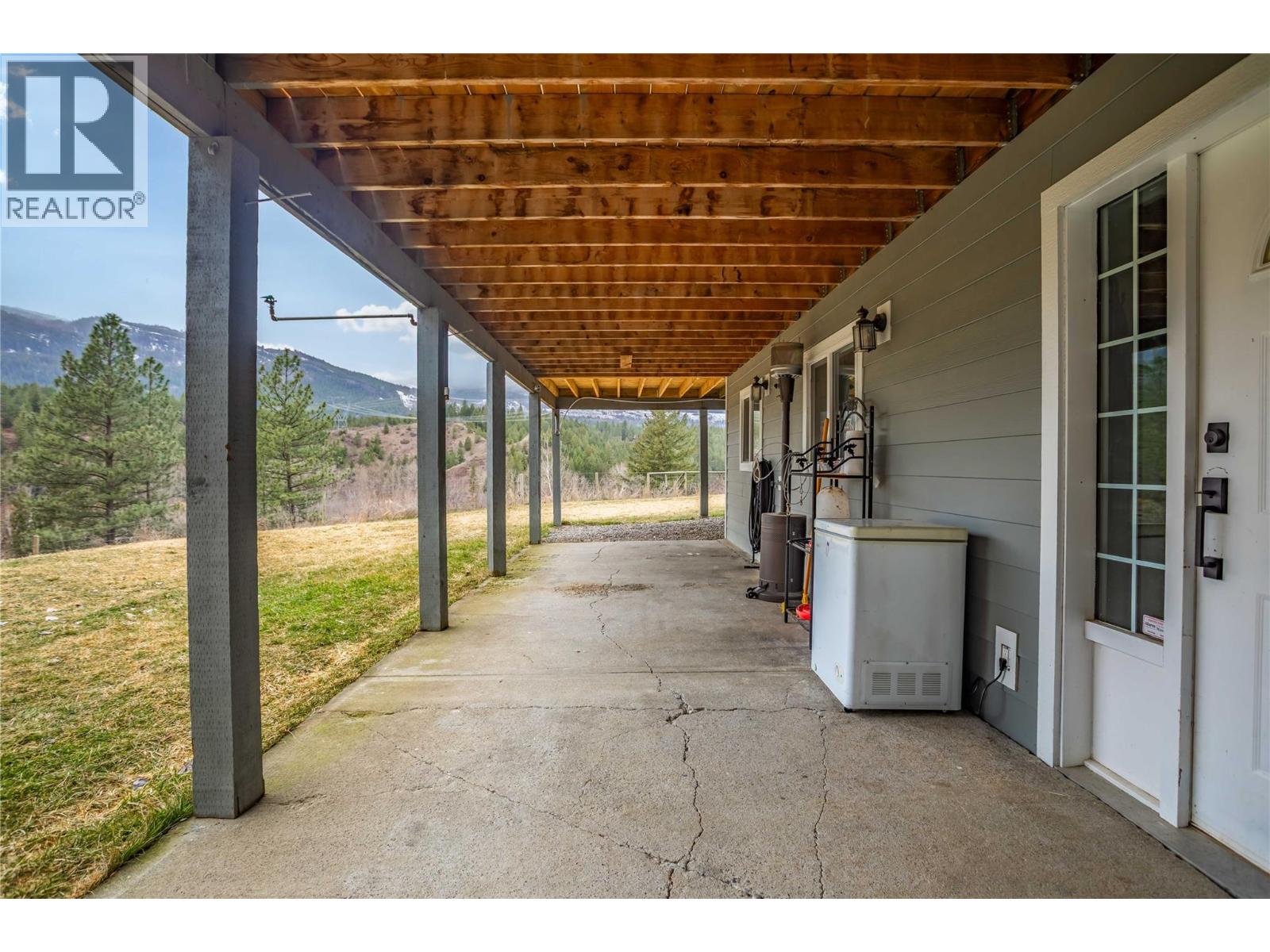 2621 Salmon River Road Property Photo 39