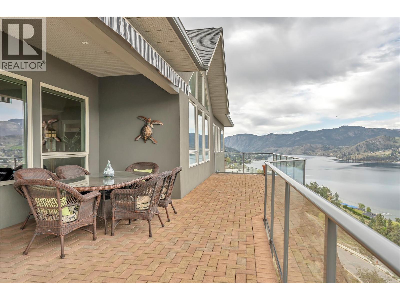 166 Vintage Boulevard Property Photo 9