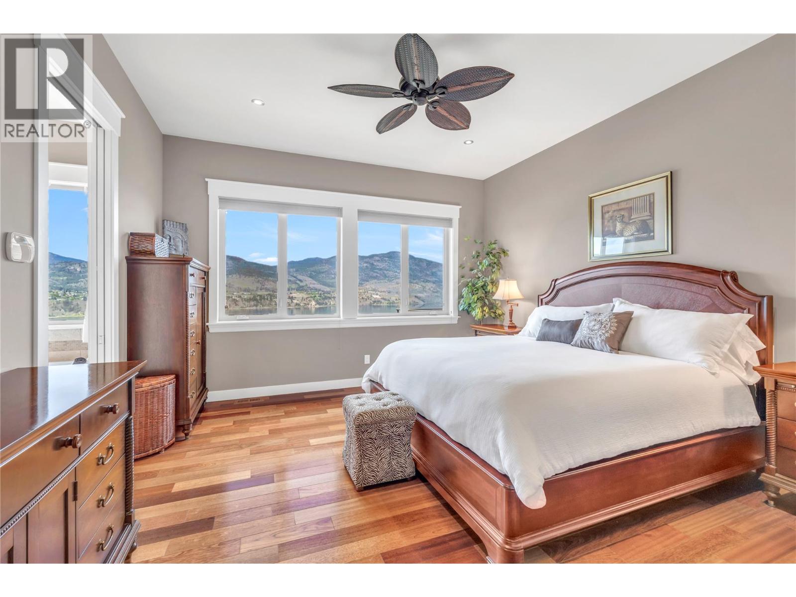 166 Vintage Boulevard Property Photo 21