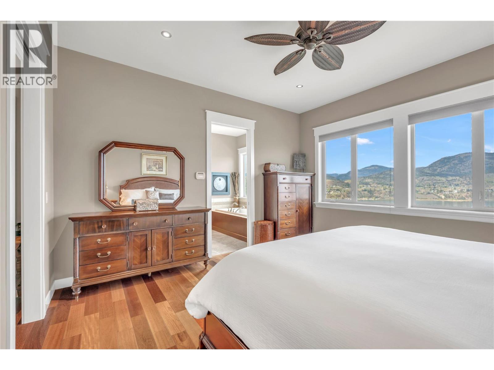 166 Vintage Boulevard Property Photo 22