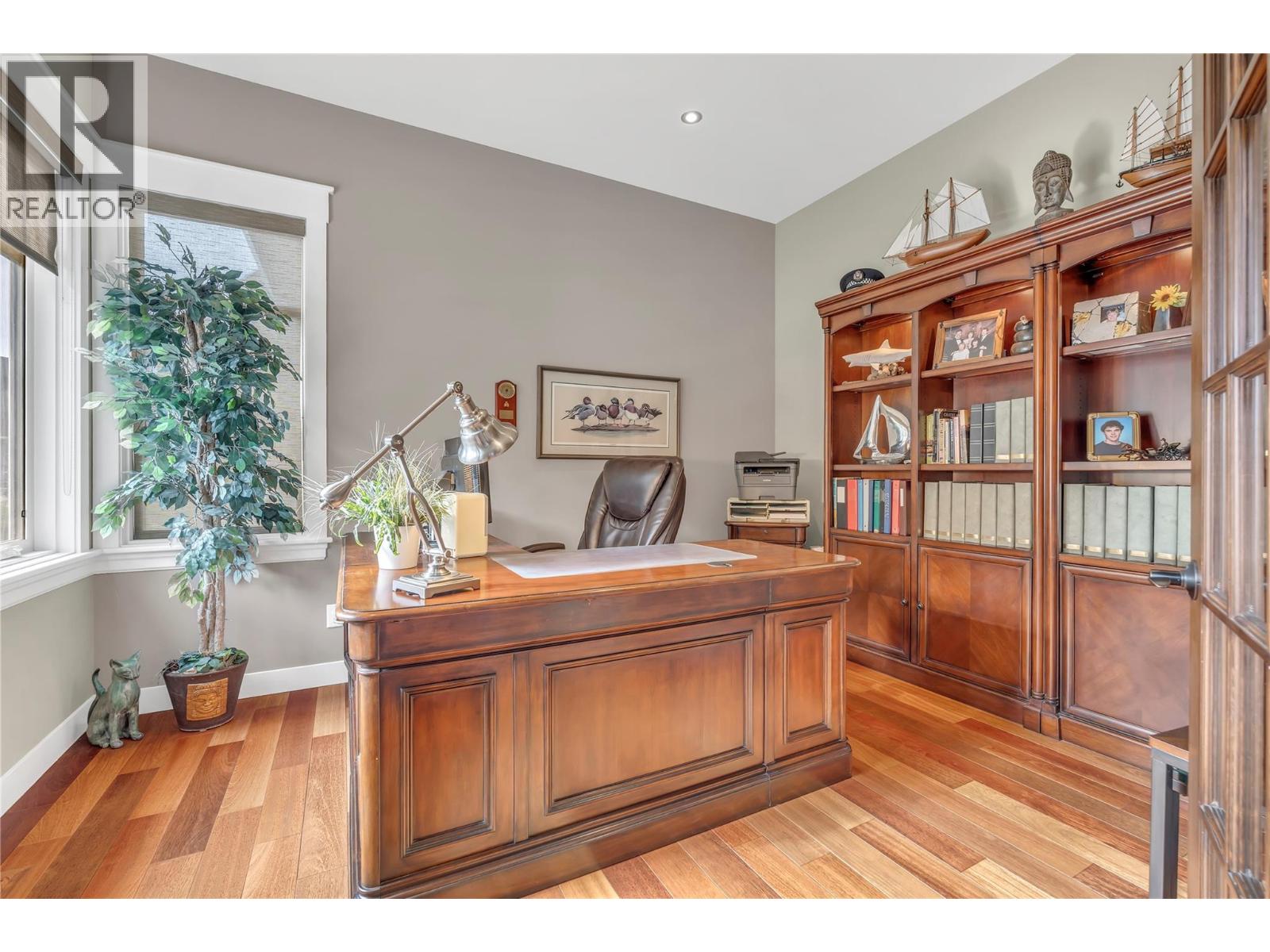166 Vintage Boulevard Property Photo 28