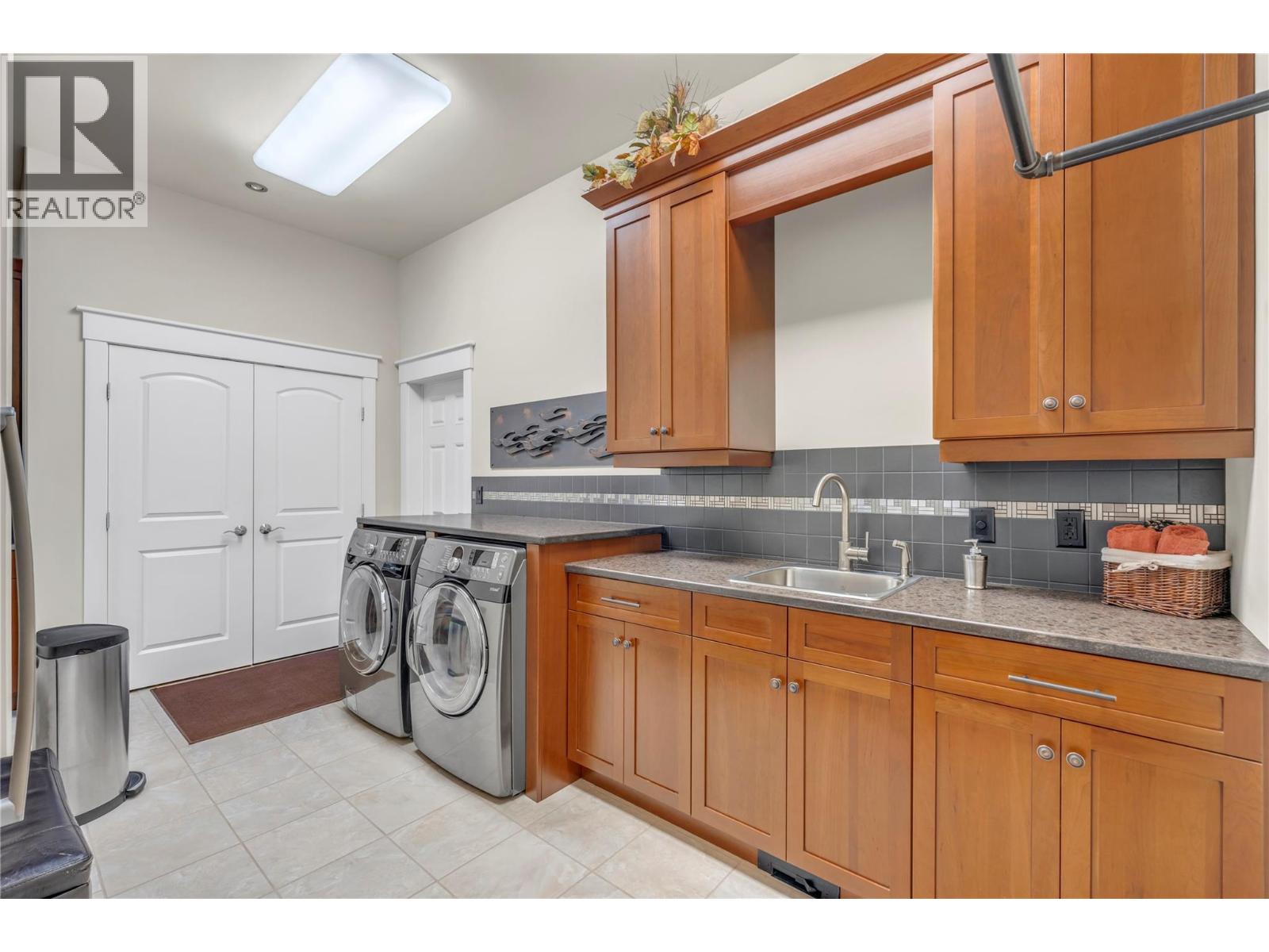 166 Vintage Boulevard Property Photo 30