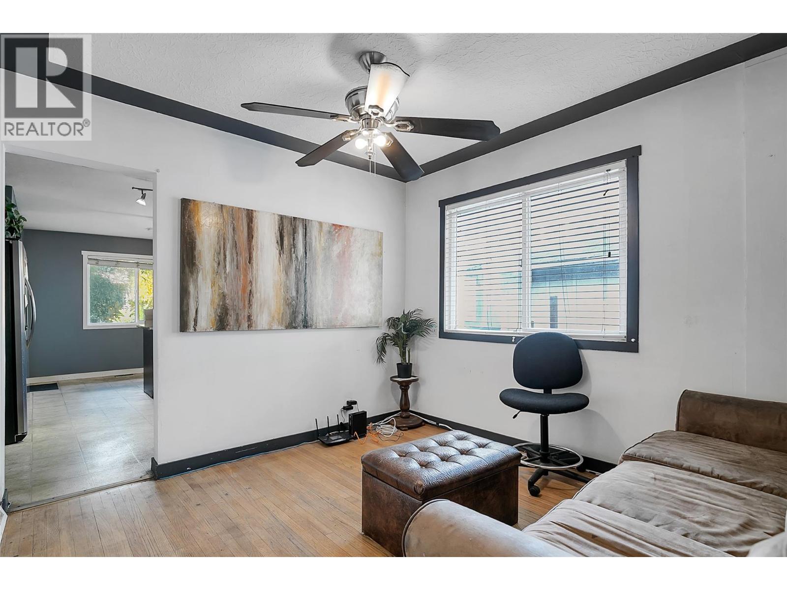 1331 Belaire Avenue Property Photo 3