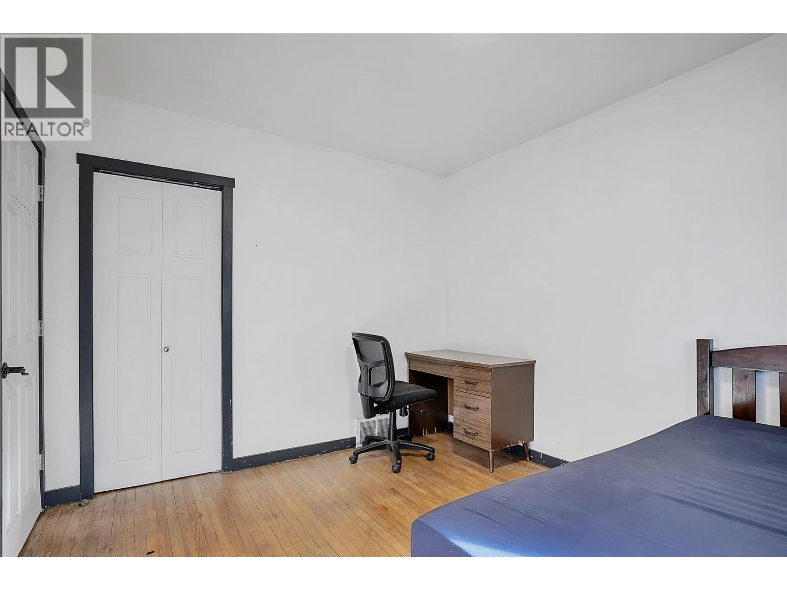 1331 Belaire Avenue Property Photo 14