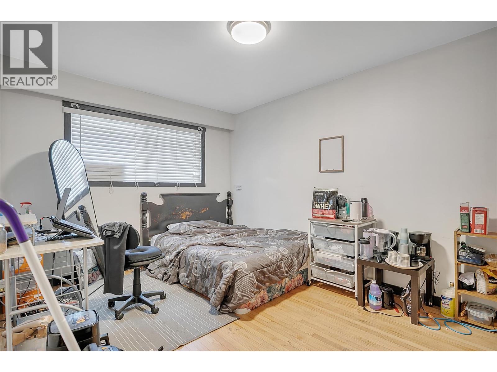 1331 Belaire Avenue Property Photo 17