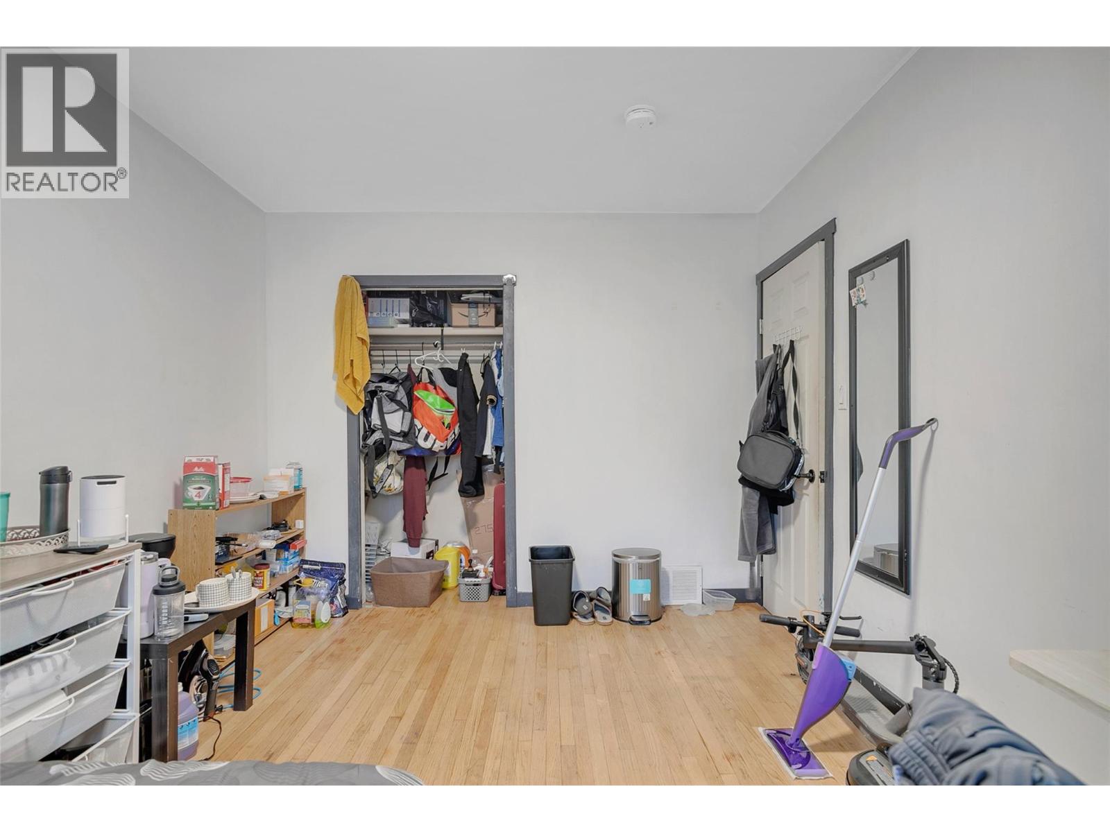 1331 Belaire Avenue Property Photo 18