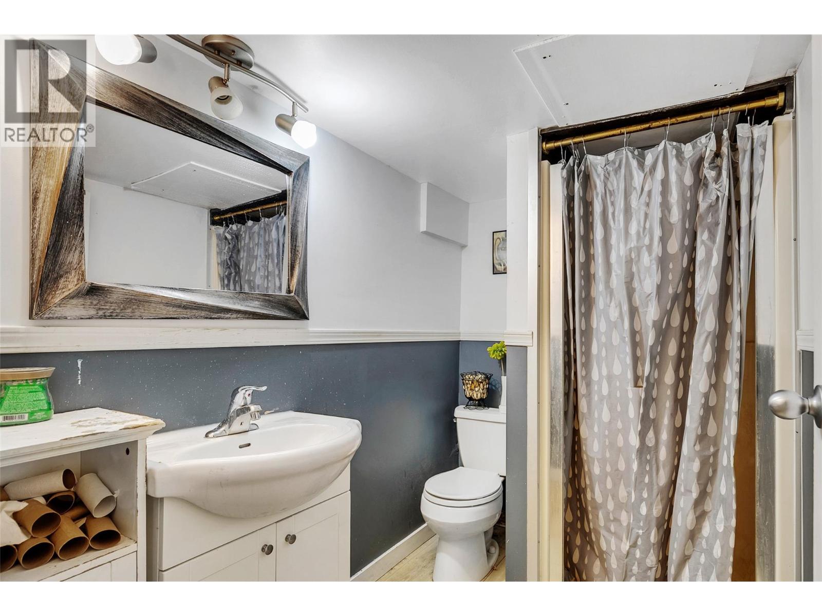1331 Belaire Avenue Property Photo 24