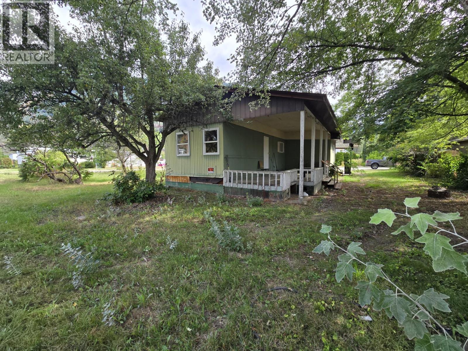 300 3rd Avenue Property Photo 4
