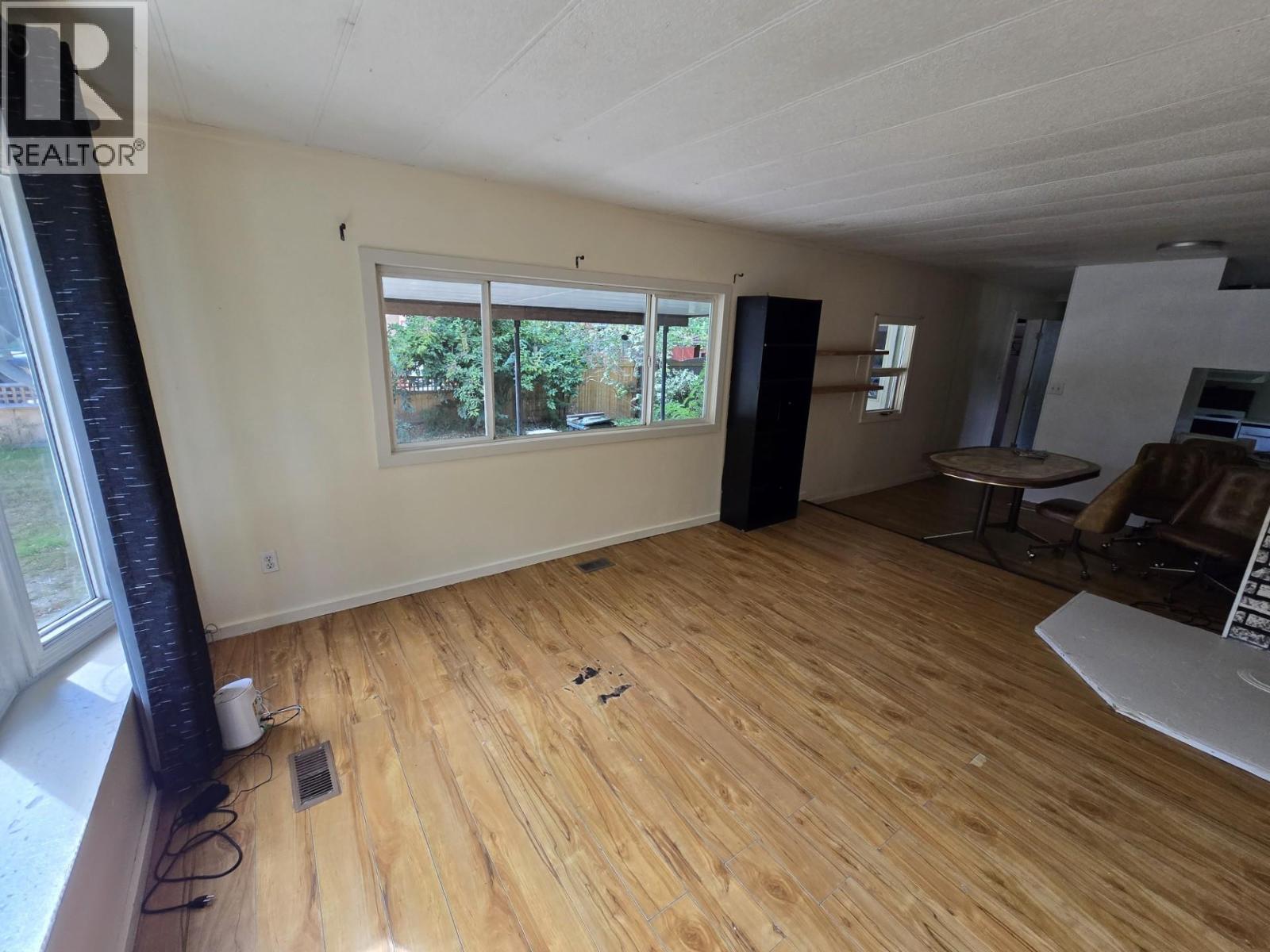 300 3rd Avenue Property Photo 11