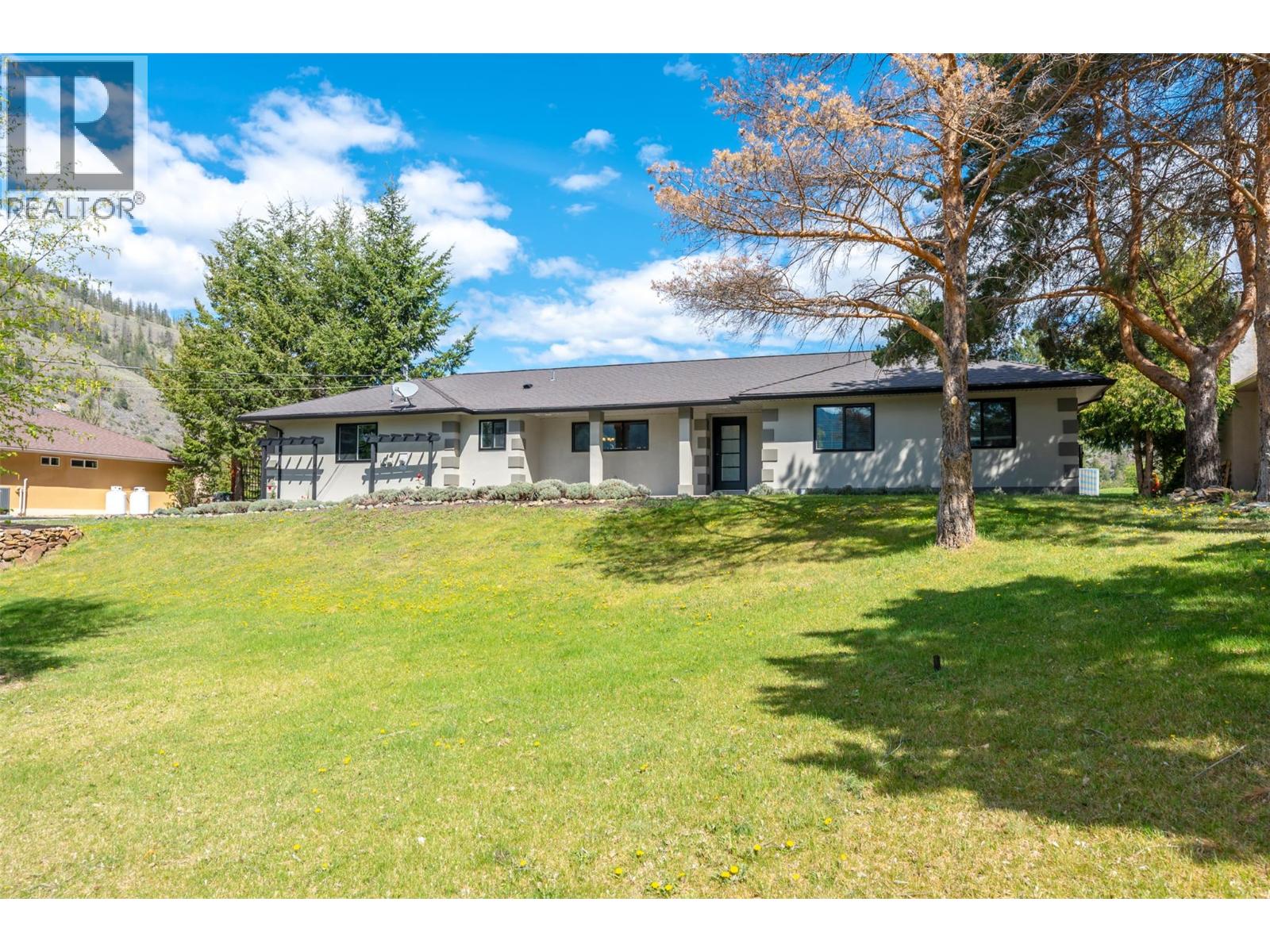 178 Range Road Property Photo 2