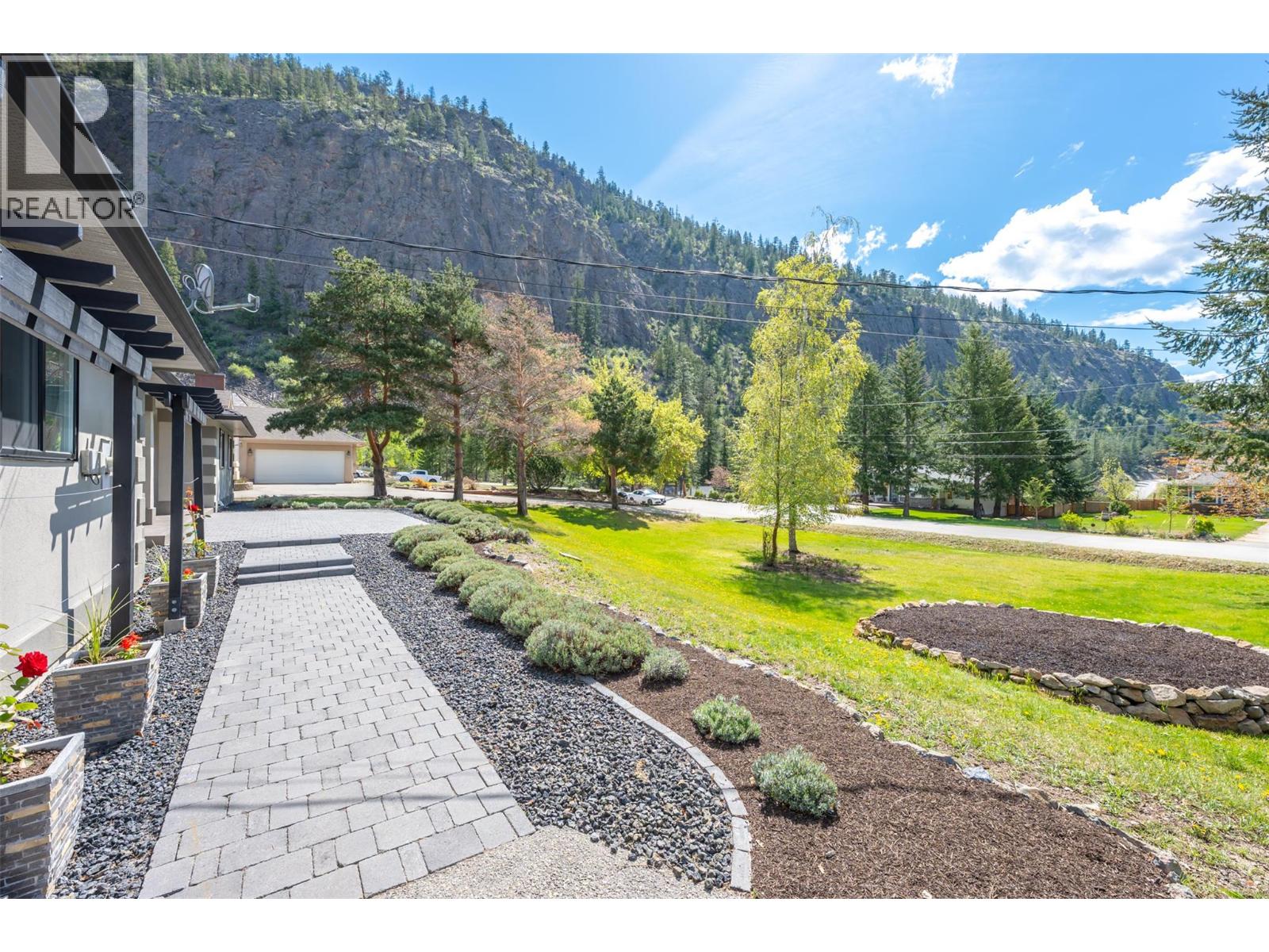 178 Range Road Property Photo 4