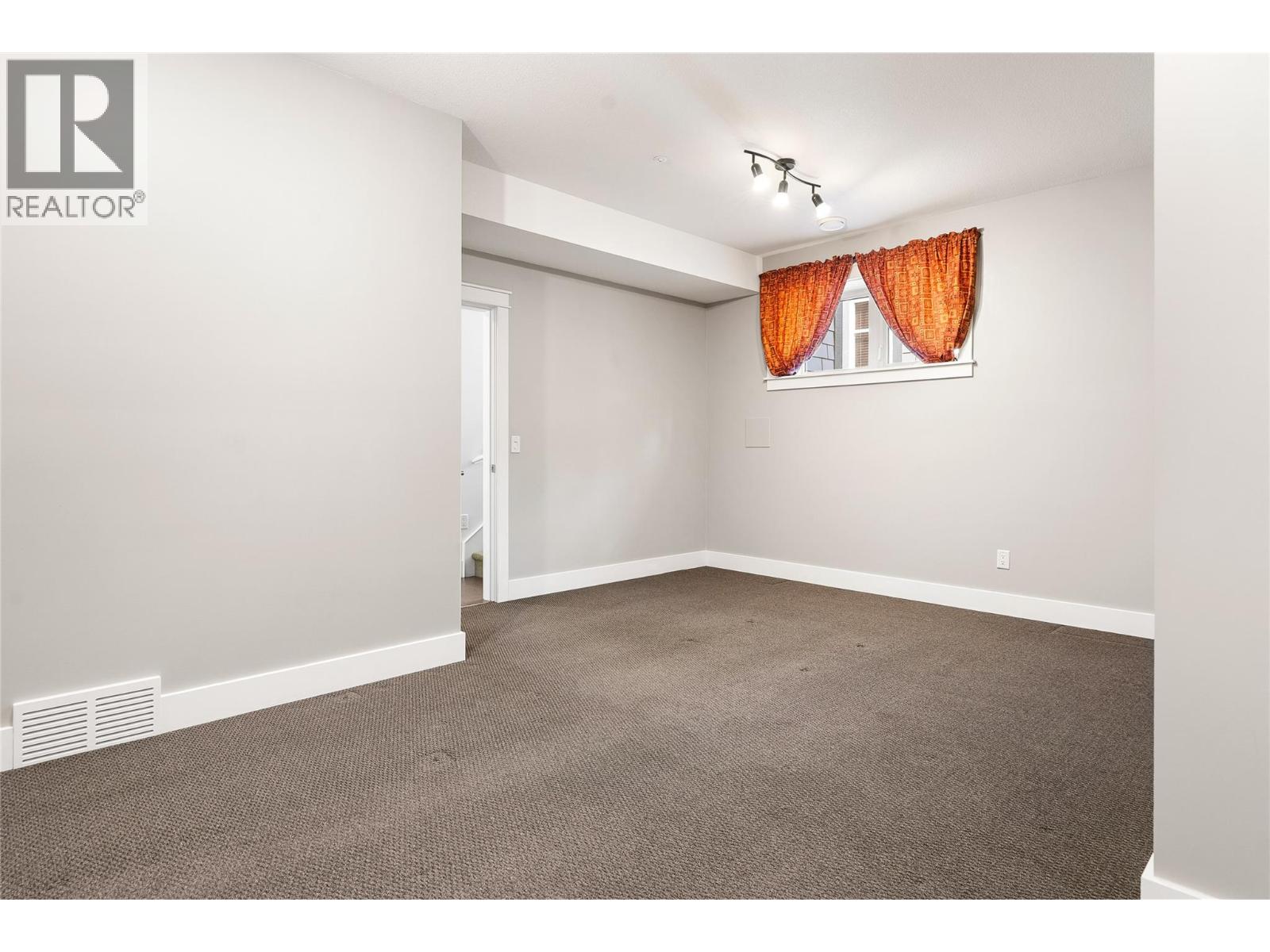 333 Longspoon Drive Unit# 35 Property Photo 22