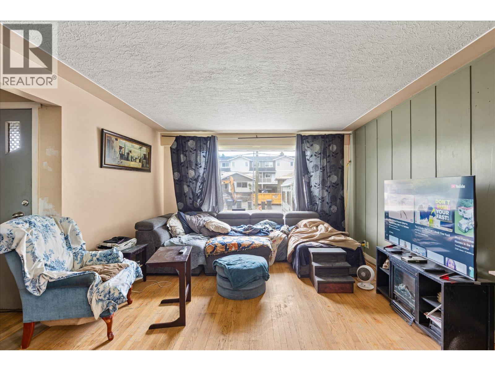 1333 Belaire Avenue Property Photo 7