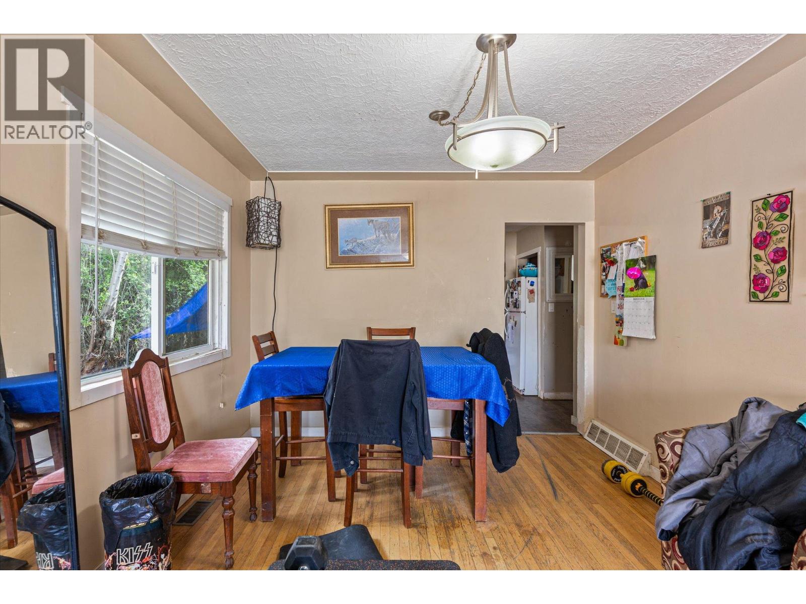 1333 Belaire Avenue Property Photo 8