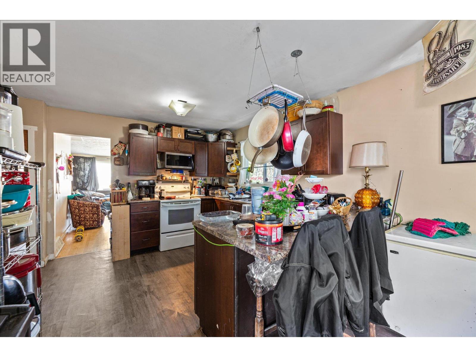 1333 Belaire Avenue Property Photo 9
