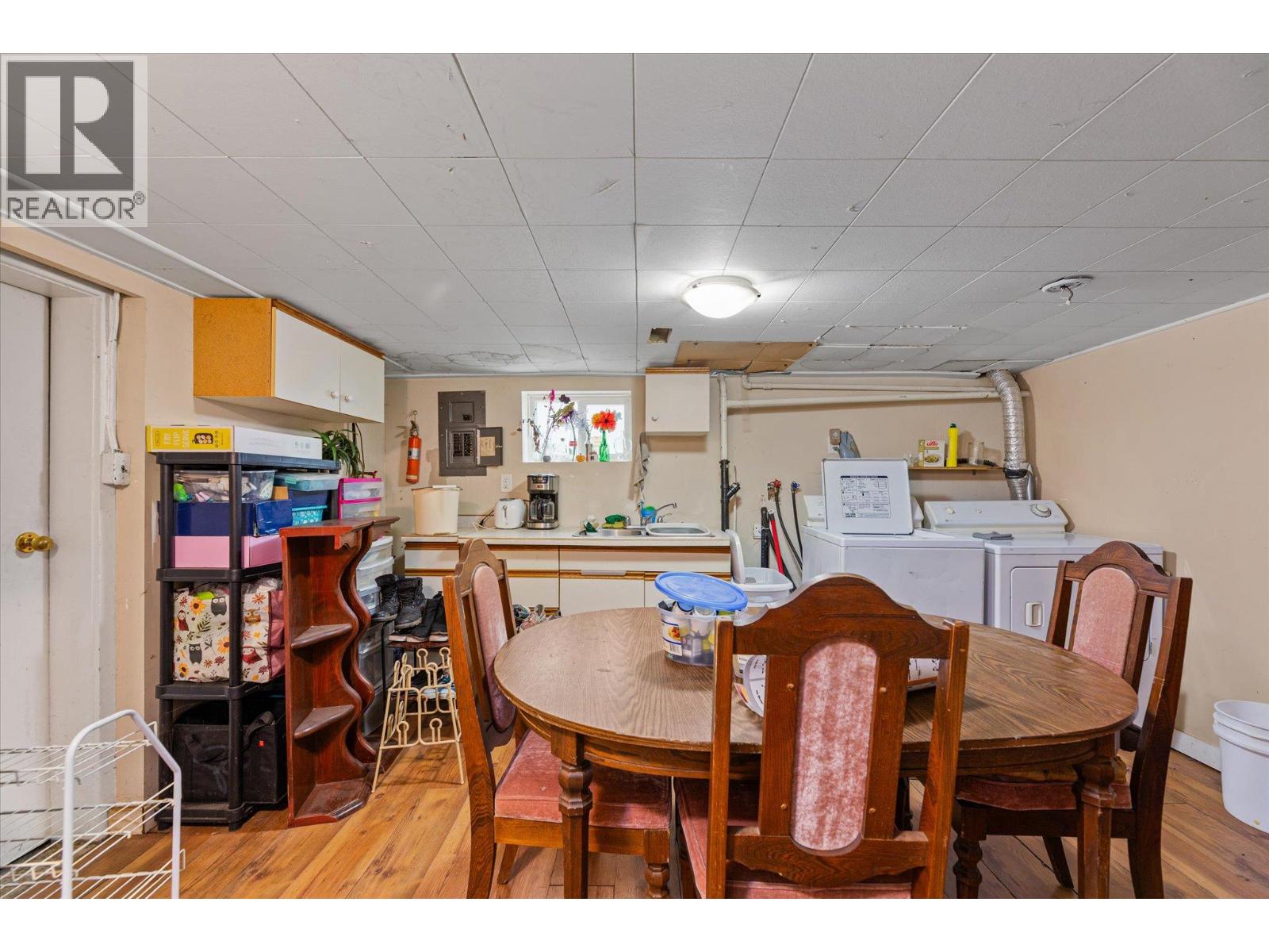 1333 Belaire Avenue Property Photo 14