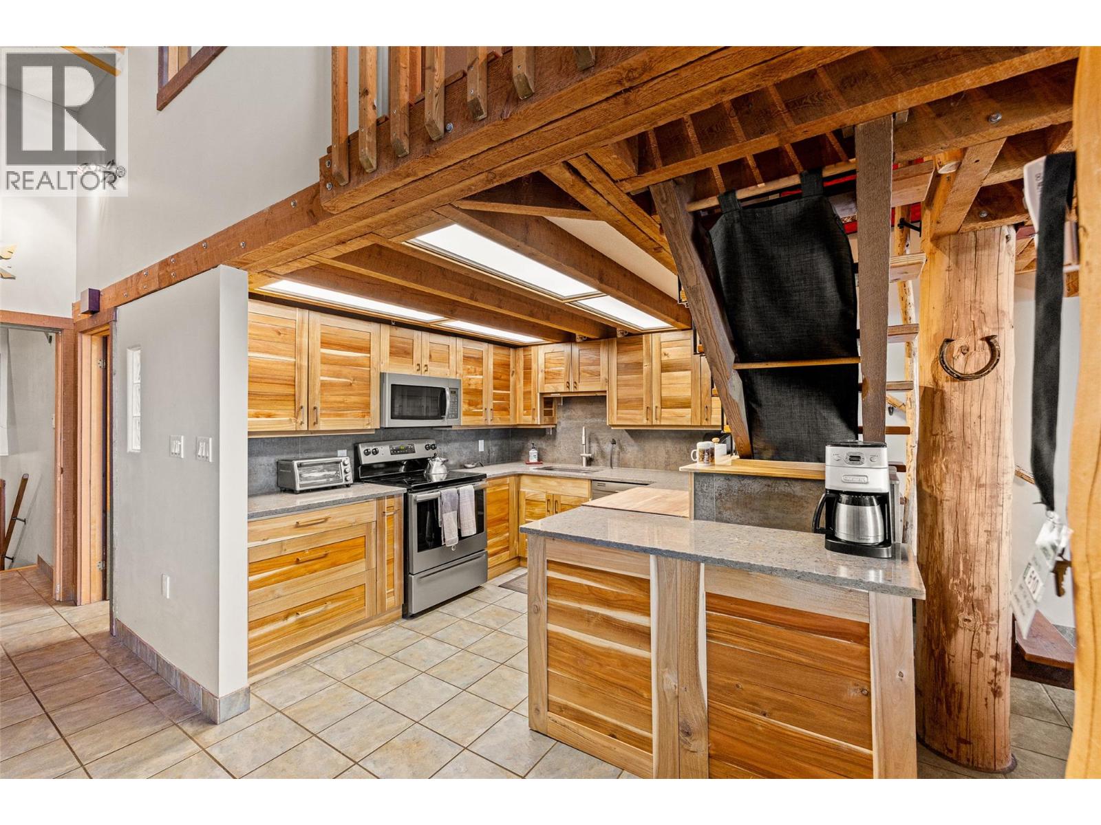 7470 Porcupine Road Unit# 610 Property Photo 4