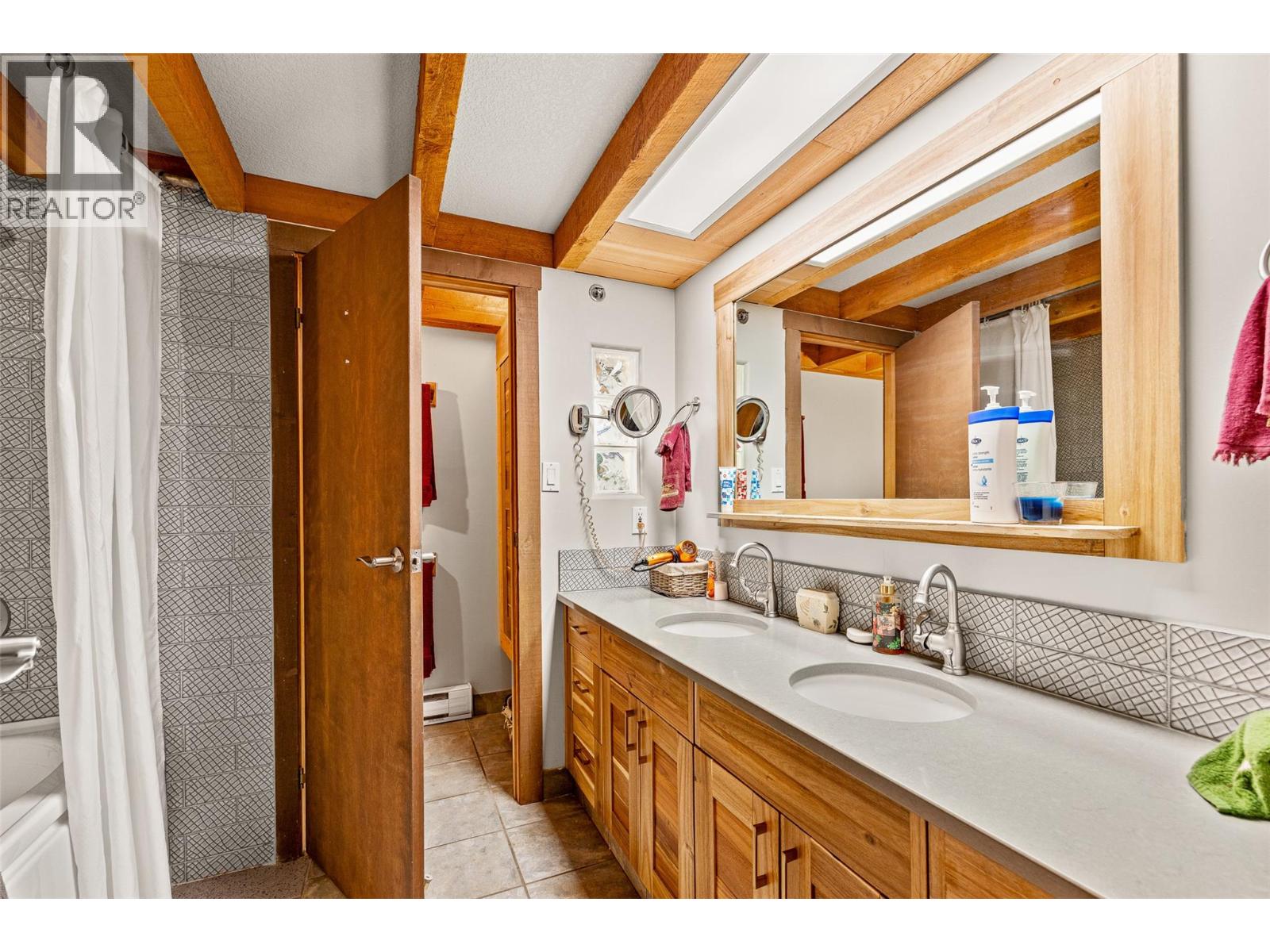 7470 Porcupine Road Unit# 610 Property Photo 16