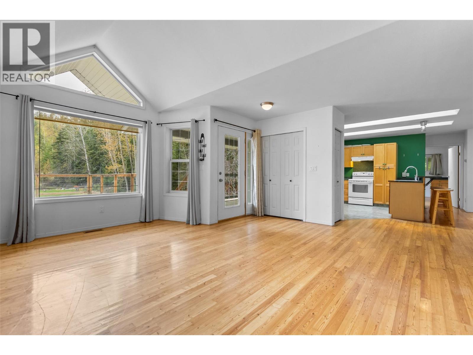 4484 3 Highway Property Photo 4