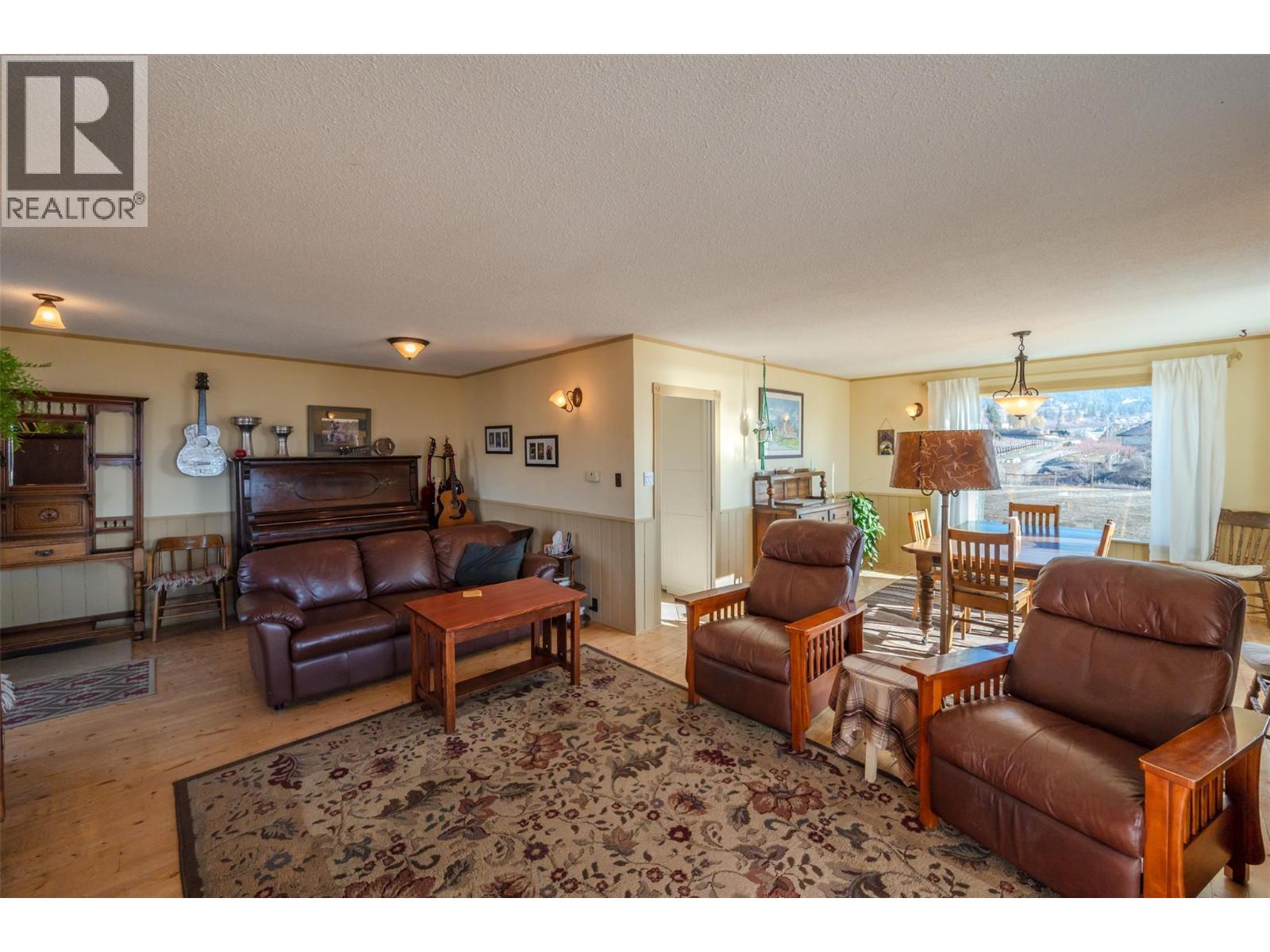 4550 Gulch Road Property Photo 8