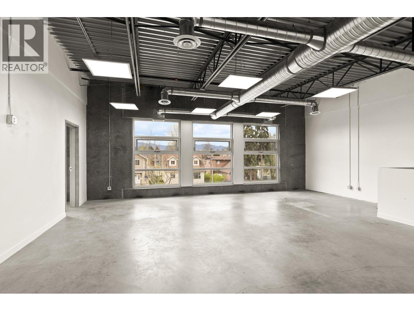 880 Clement Avenue Unit# 204 & 205 Property Photo 12