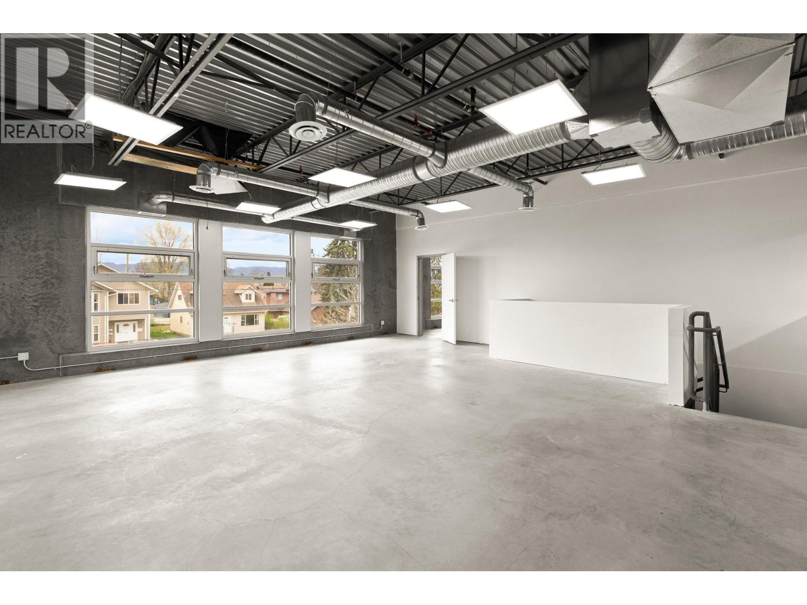 880 Clement Avenue Unit# 204 & 205 Property Photo 14