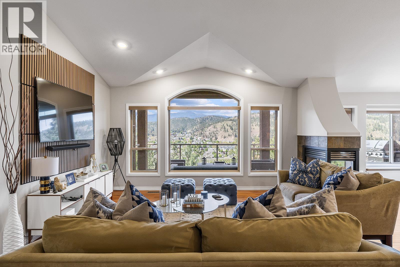 600 Denali Drive Property Photo 2