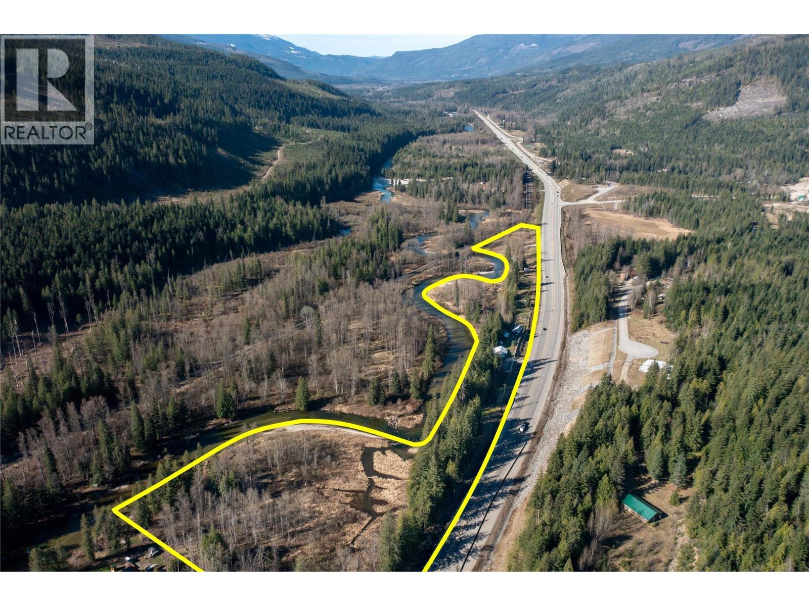 5704 Trans Canada Highway Property Photo 3