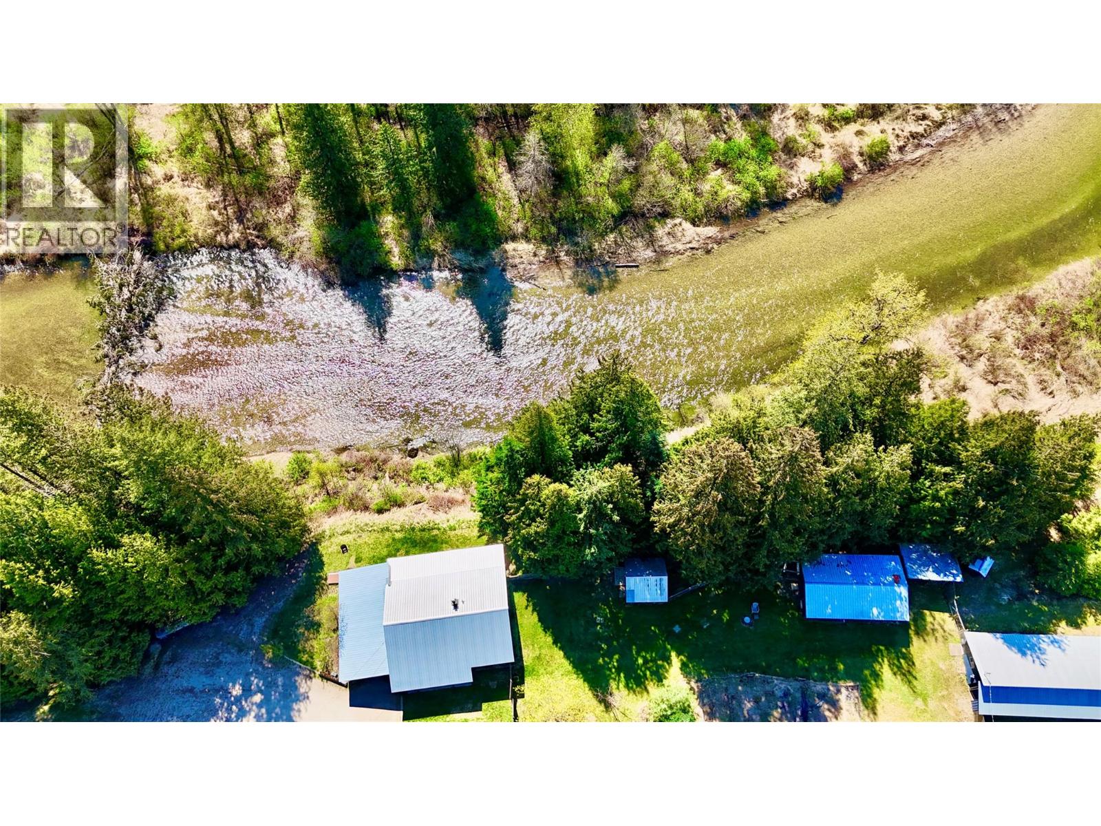 5704 Trans Canada Highway Property Photo 4