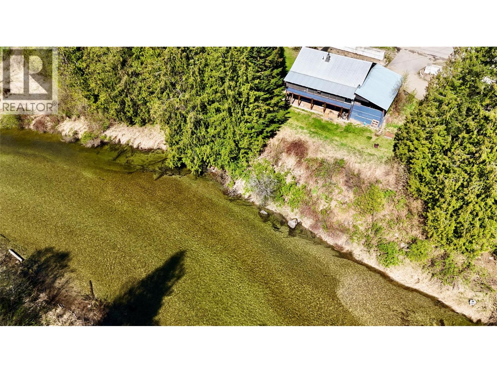 5704 Trans Canada Highway Property Photo 5