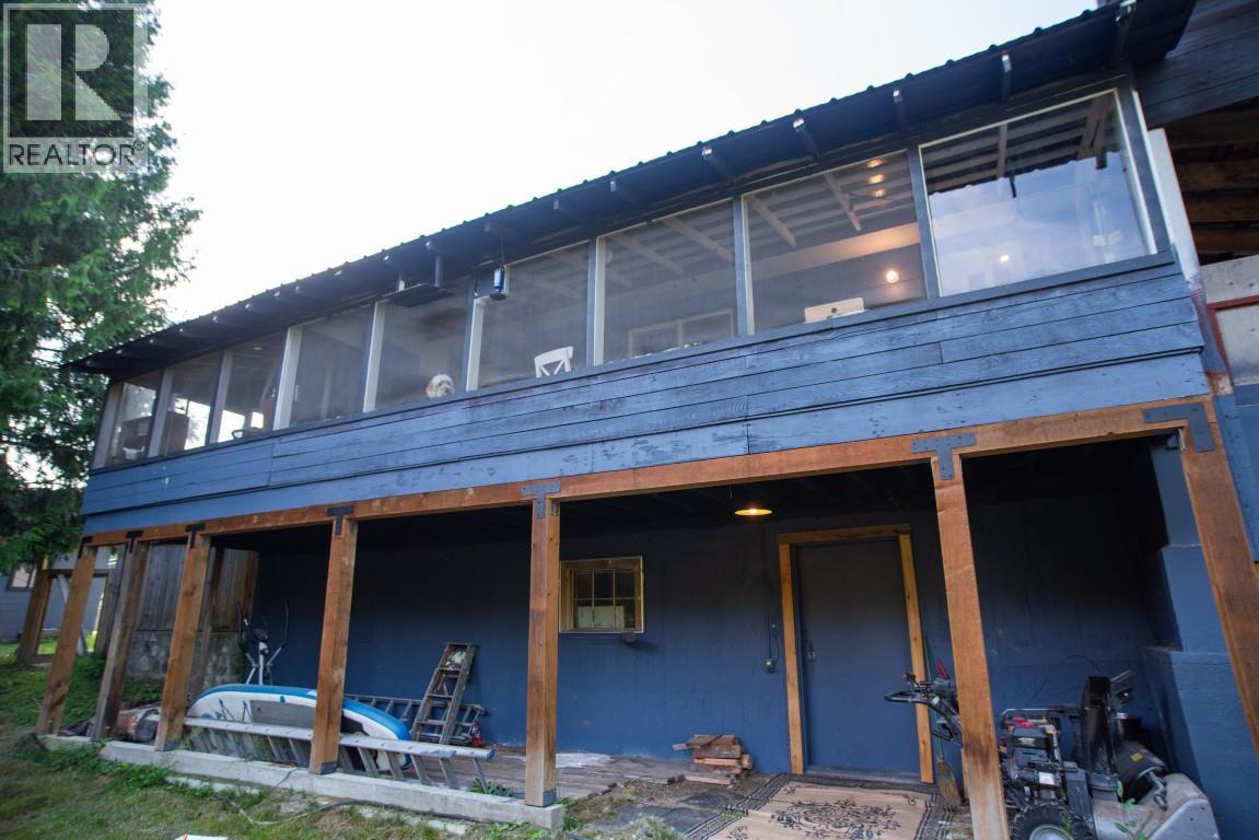 5704 Trans Canada Highway Property Photo 21