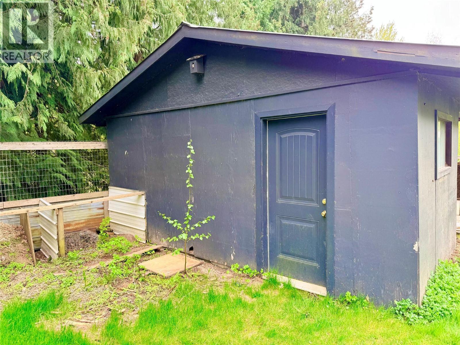 5704 Trans Canada Highway Property Photo 29